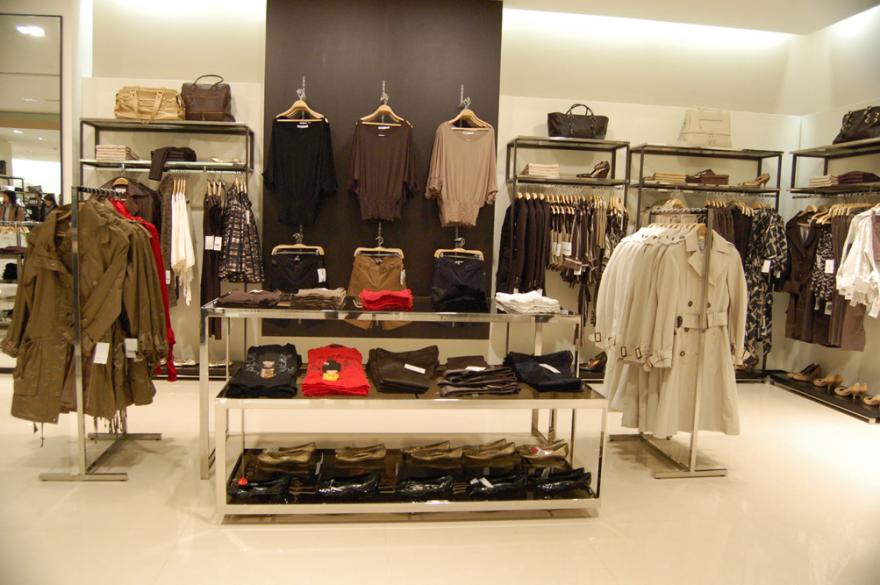 zara服装店