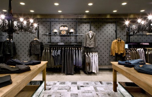 Mango HE 服装店